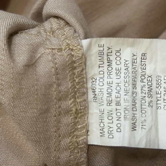 Southern Lady Taupe Elastic Waist Cropped Pants Size 12 - Picture 10 of 10